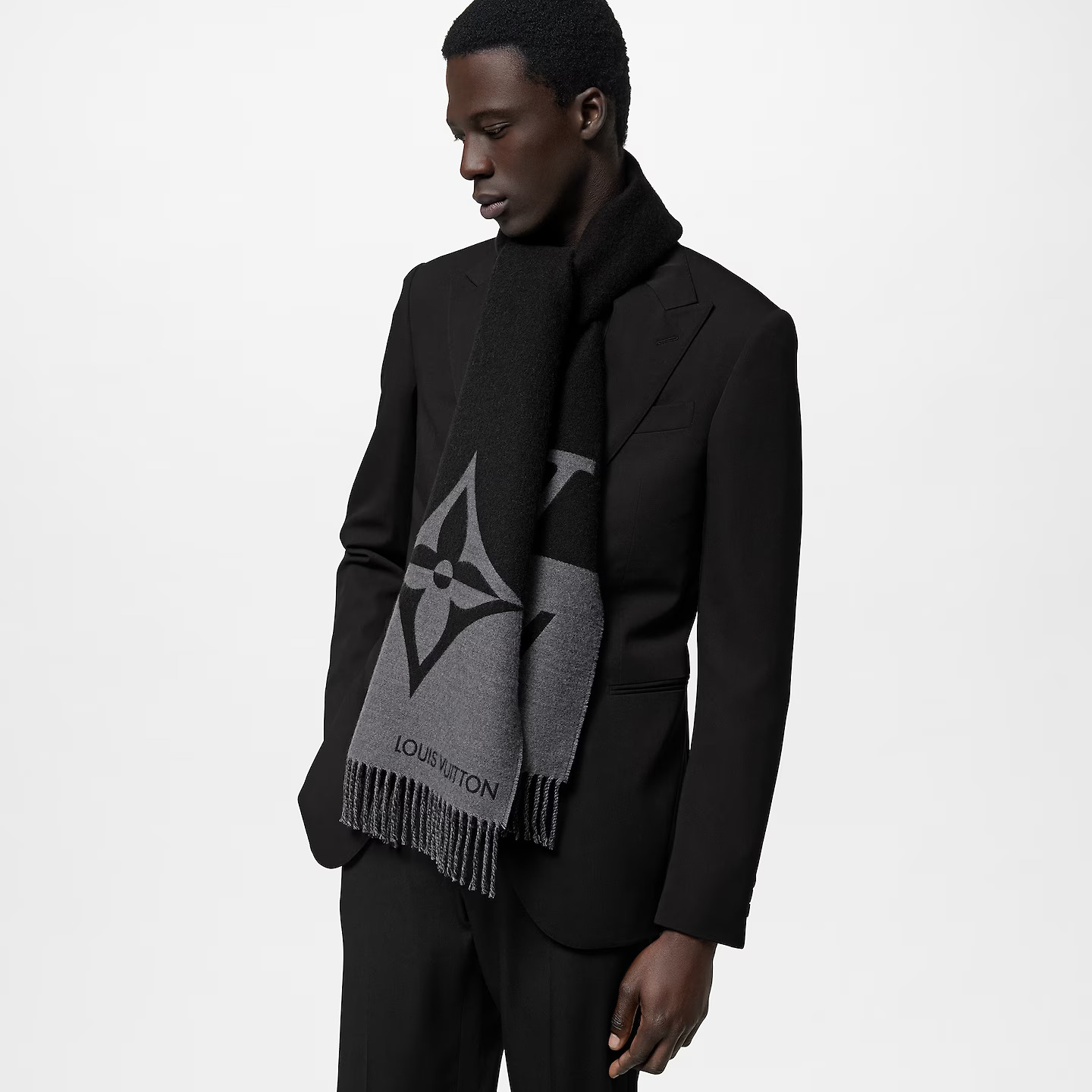 Louis Vuitton Black M79097 Graphic Dual Scarf Louis Vuitton Black M79097 Graphic Dual Scarf