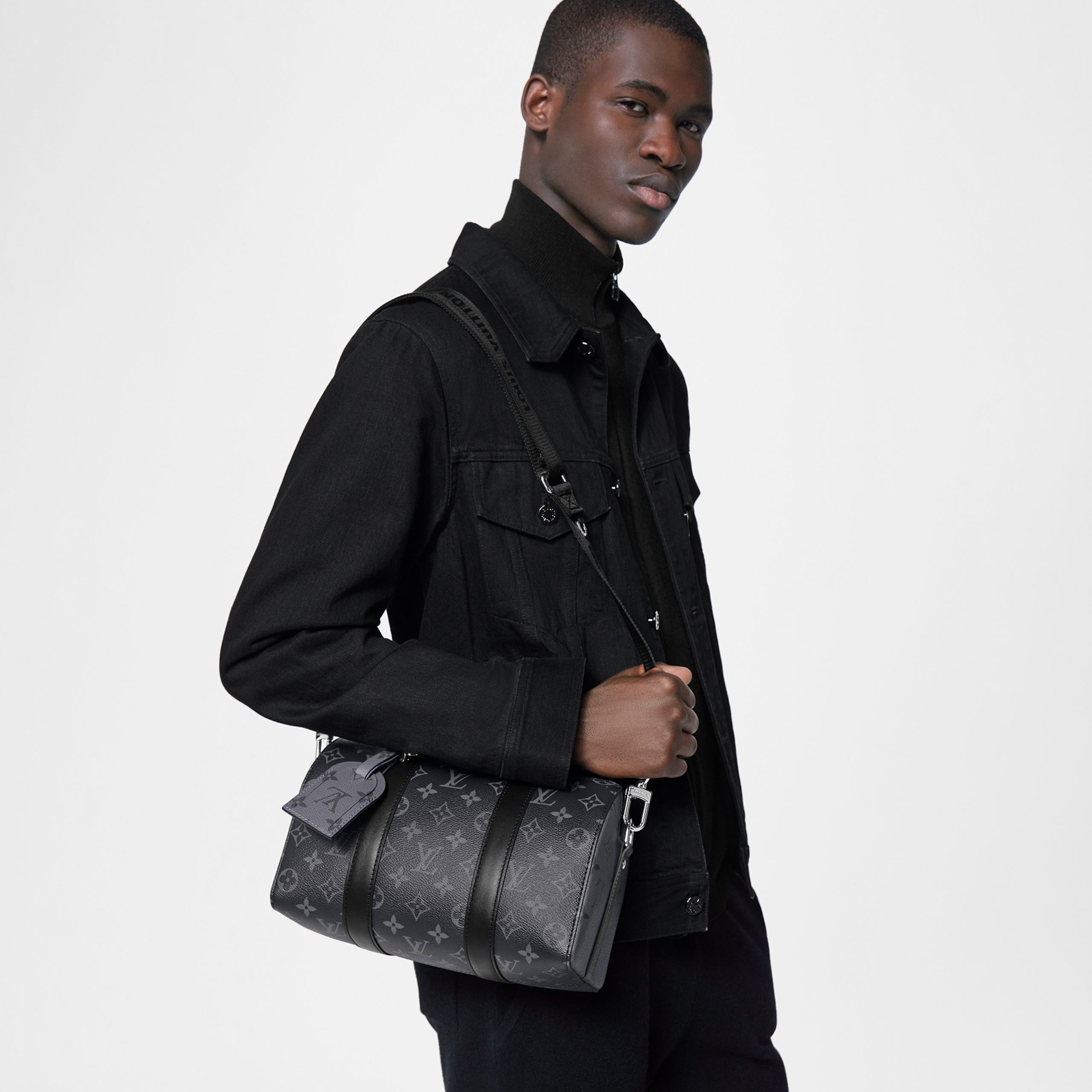 Louis Vuitton M45936 Monogram Eclipse City Keepall Louis Vuitton M45936 Monogram Eclipse City Keepall