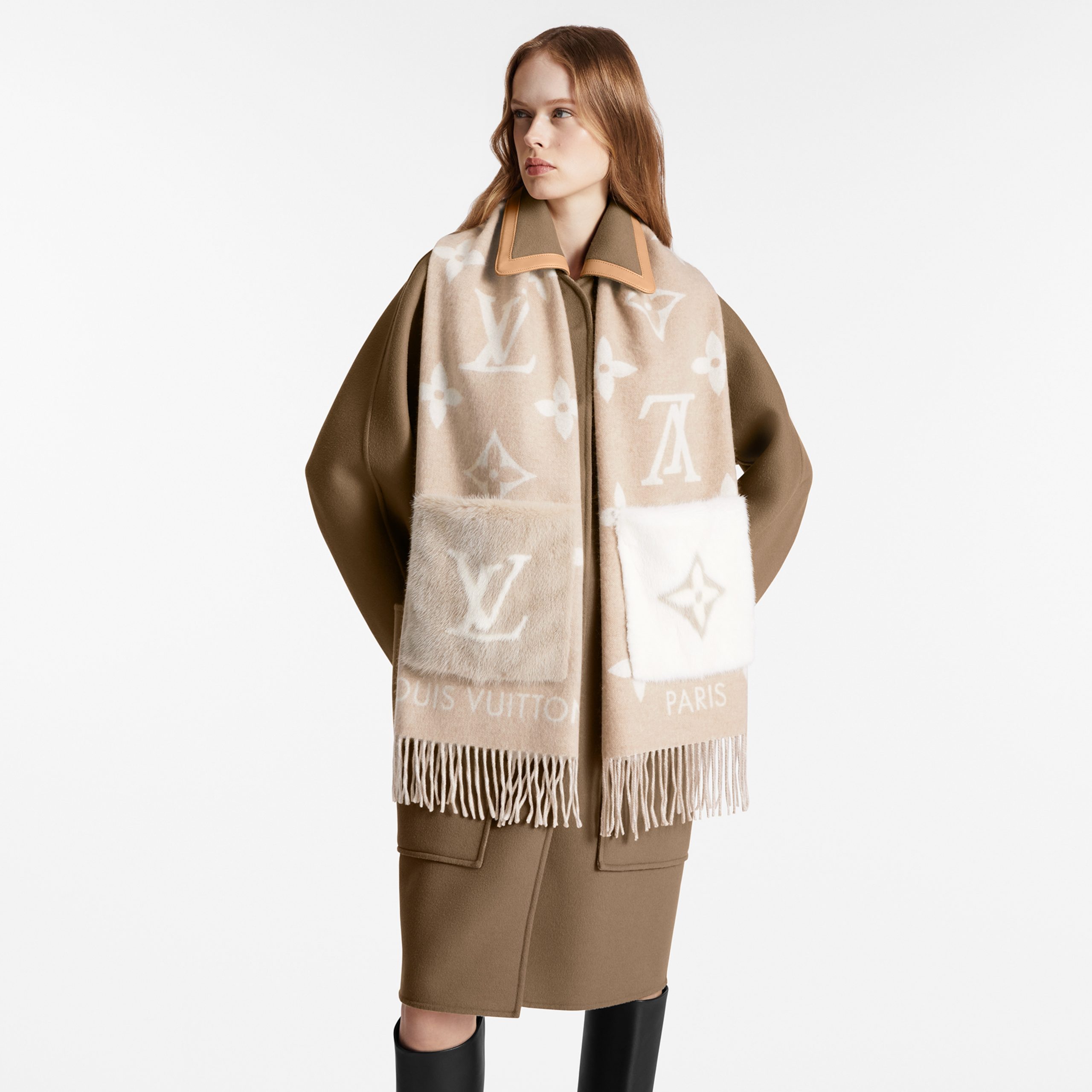 Louis Vuitton M74354 Cold Reykjavik Beige Scarf Louis Vuitton M74354 Cold Reykjavik Beige Scarf