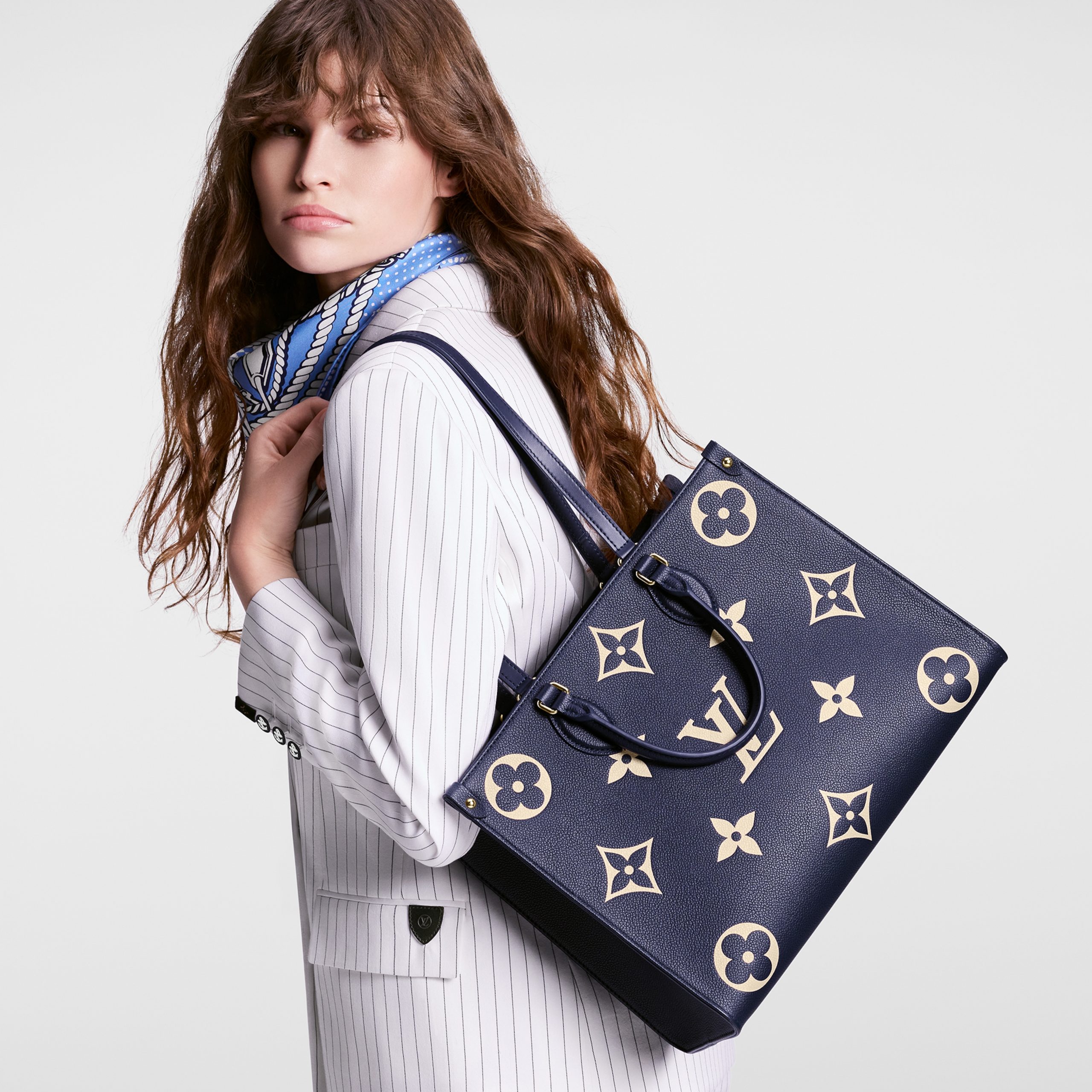 Louis Vuitton M47084 OnTheGo MM Navy Blue/Cream Louis Vuitton M47084 OnTheGo MM Navy Blue/Cream
