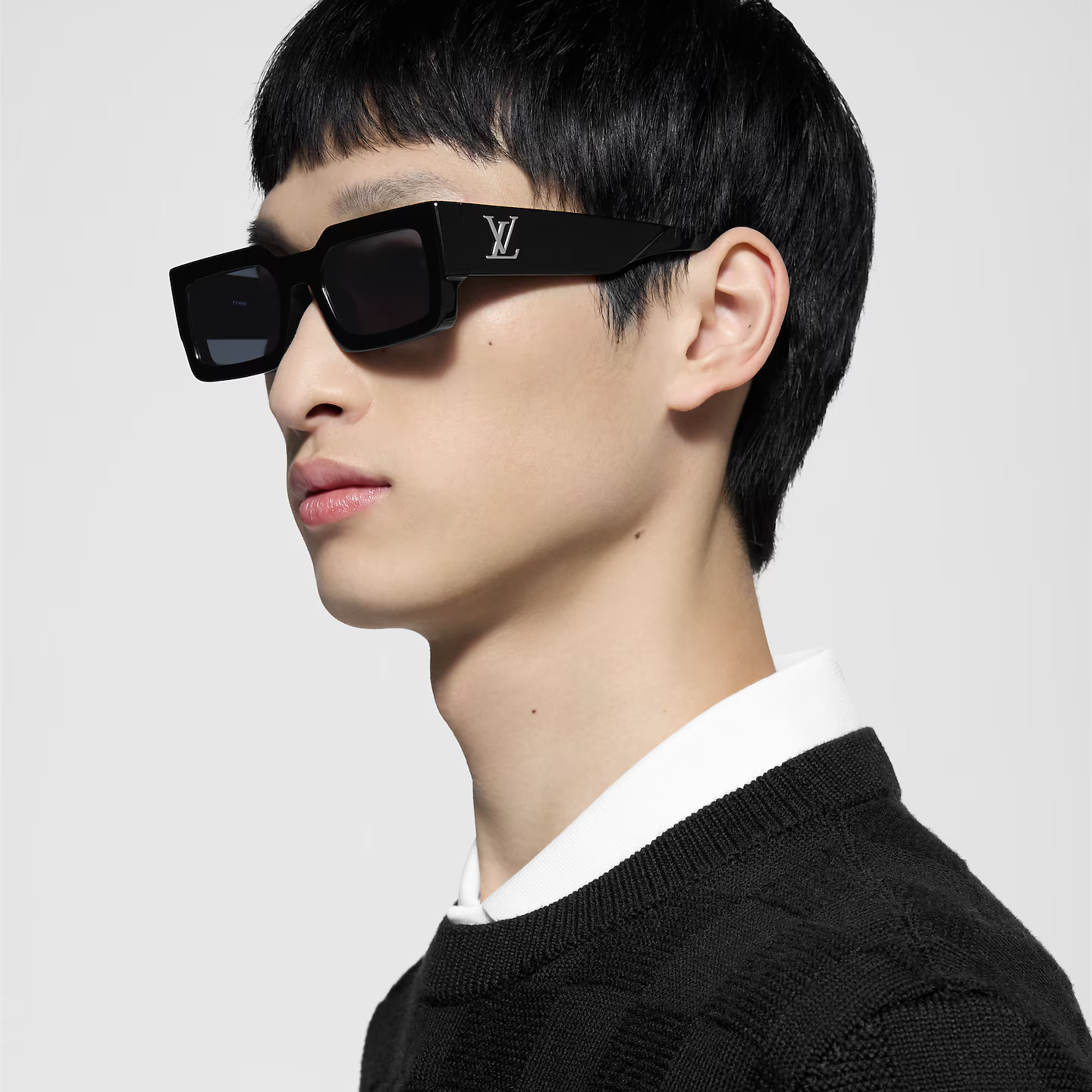 Louis Vuitton Z1910E LV Clash Low Square Sunglasses Louis Vuitton Z1910E LV Clash Low Square Sunglasses